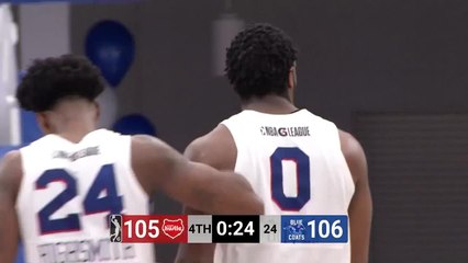 Cameron Oliver flies in for the alley-oop slam