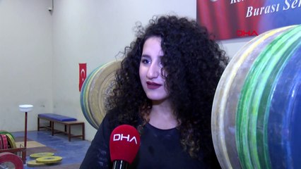 ‘Halter erkek sporu’ diyenlere inat şampiyonluk istiyor