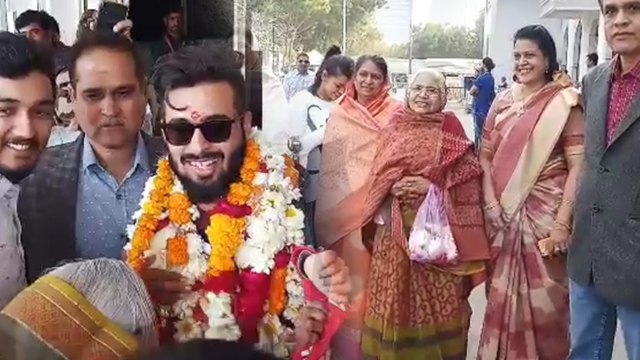 जोधपुर का सिद्धांत भंडारी टॉपर, एयरपोर्ट से घर तक लगी स्वागत करने वालों की लाइन