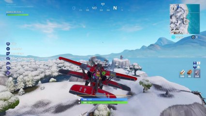Busca entre una trampilla misteriosa, una enorme señora de roca y una plataforma precaria en Fortnite semana 8 temporada 7