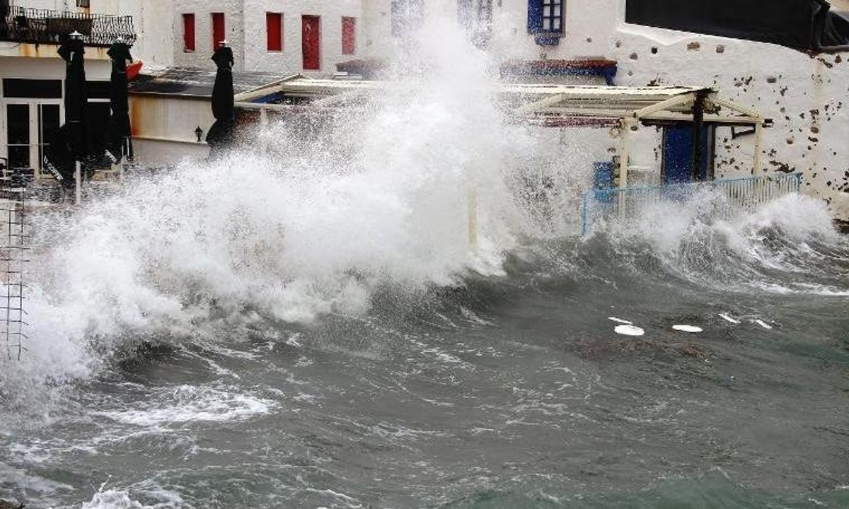 Lodos Bodrum'u vurdu