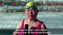 A Pékin, un bain glacé ne fait pas peur aux seniors