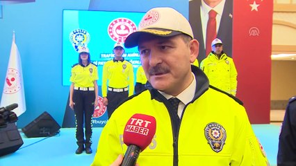 Soylu: 'Bu kıyafetler polisin görünürlüğünü arttıracak' - ANKARA