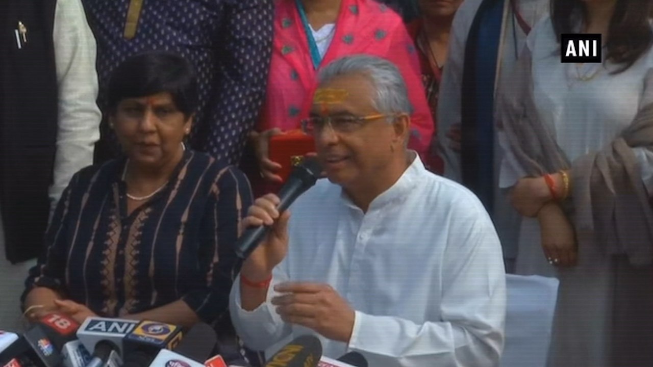 Mauritius PM visits Kumbh Mela, calls it a unique spiritual experience