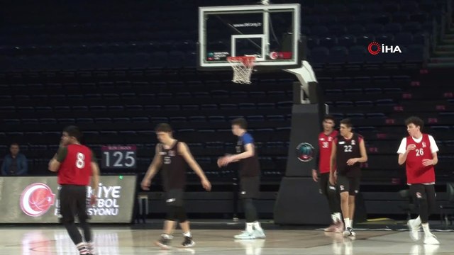 Basketbol Gençler Ligi Gelişim Kampı'nda final maçı oynandı