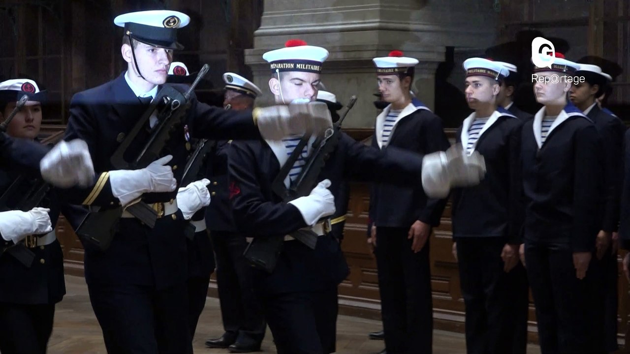 Reportage - La présentation au fanion de la Préparation Militaire Marine