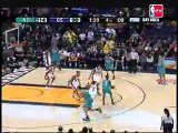 Chris Paul flips a fantastic alley-oop pass to Tyson Chandle