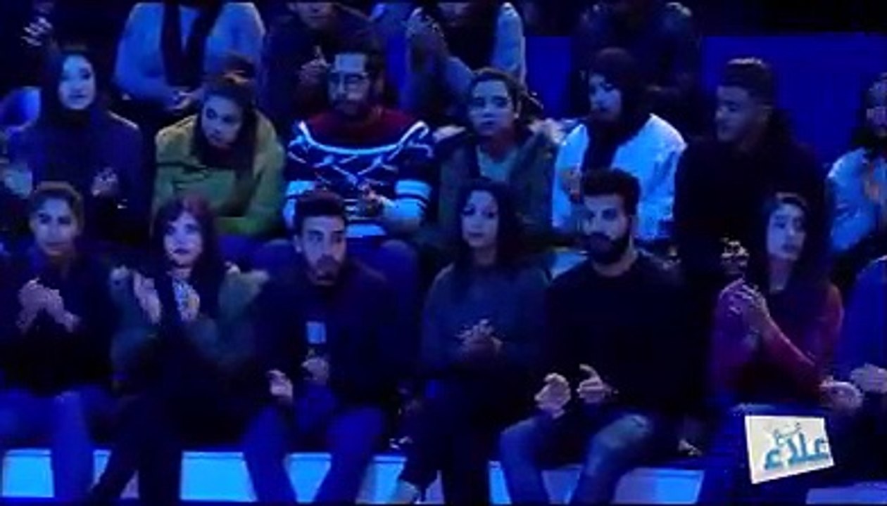 جعفر القاسمي يتأثر حد البكاء لكلام والدة أم جاسم  #مع_علاء