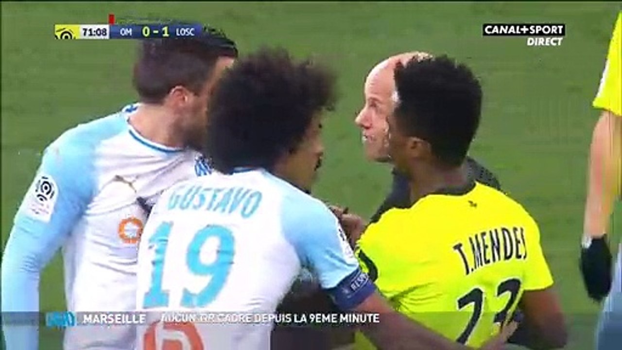 Nemanja Radonjic yellow card for kicking Nicolas Pepe's boot back at him!