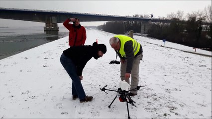 Un drone au-dessus du Rhin