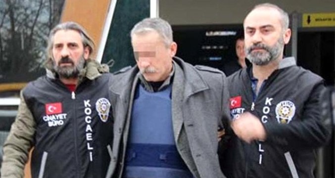 Silahlı Saldırgan, 700 TL'lik Borç Yüzünden Çocukluk Arkadaşını Öldürdü