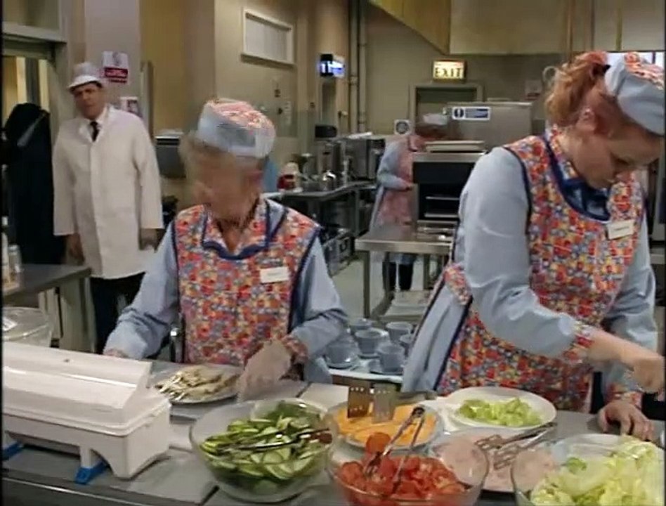 Dinnerladies - S 1 - E 1 - Part 3