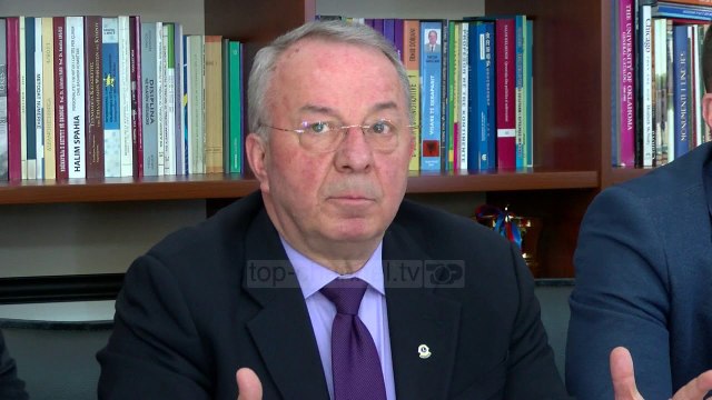 Dështim në krye të UT. Studentët duan mësim, Rektori Koni hesht