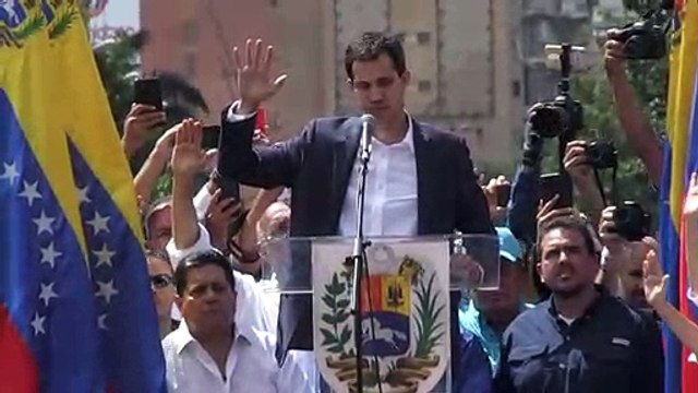 Venezolanos divididos por protestas y autoproclamación de Guaidó