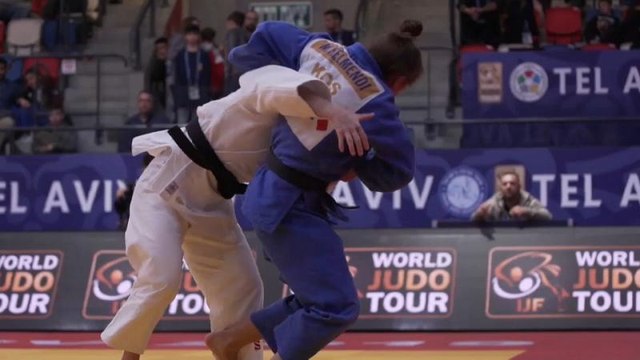 الجيدو: البطلة الأولمبية الكوسوفية ماجليندا كيلماندي تحرز الذهب في جائزة تل أبيب
