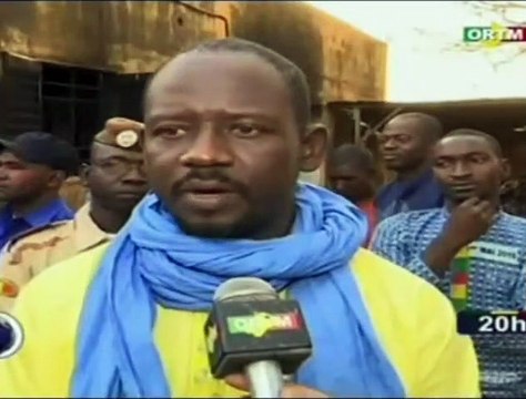 ORTM/Visite du ministre de la Justice, Tiena COULIBALY et sa délégation au Tribunal de Ouéléssébougou suite à un incendie pour constater les dégâts