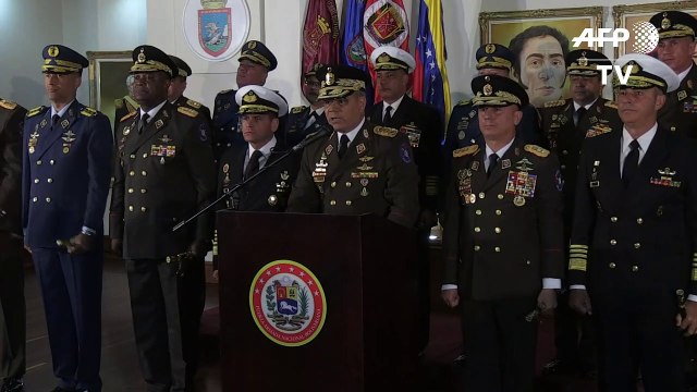 Militares dan espaldarazo a Maduro frente a Guaidó
