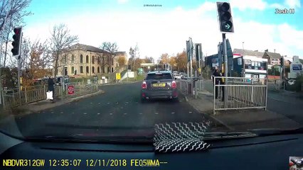 Bad Driving UK Compilation -173(1)