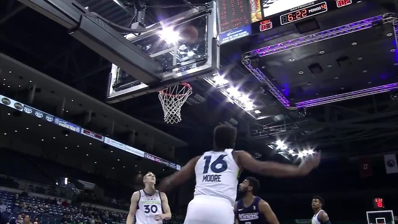 Troy Williams (19 points) Highlights vs. Iowa Wolves