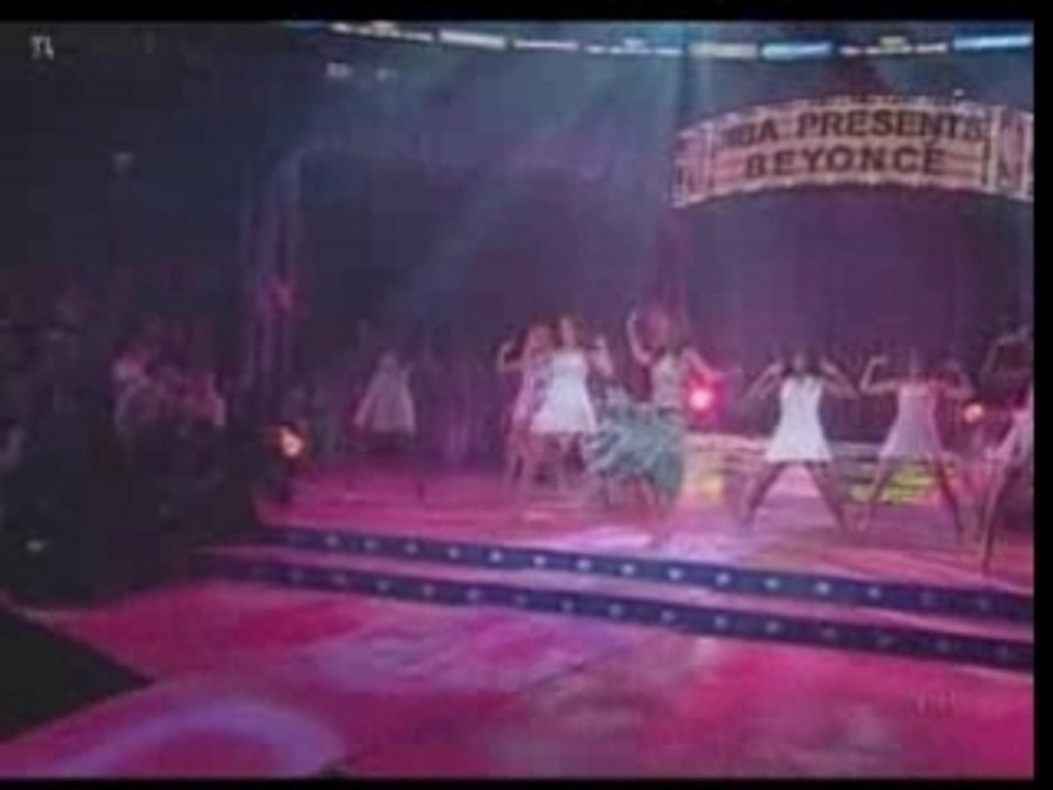 (live) Beyonce naughty girl & crazy in love live at nba