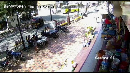 Shocking moment school bus veers off road and crashes into shopfront in Mumbai