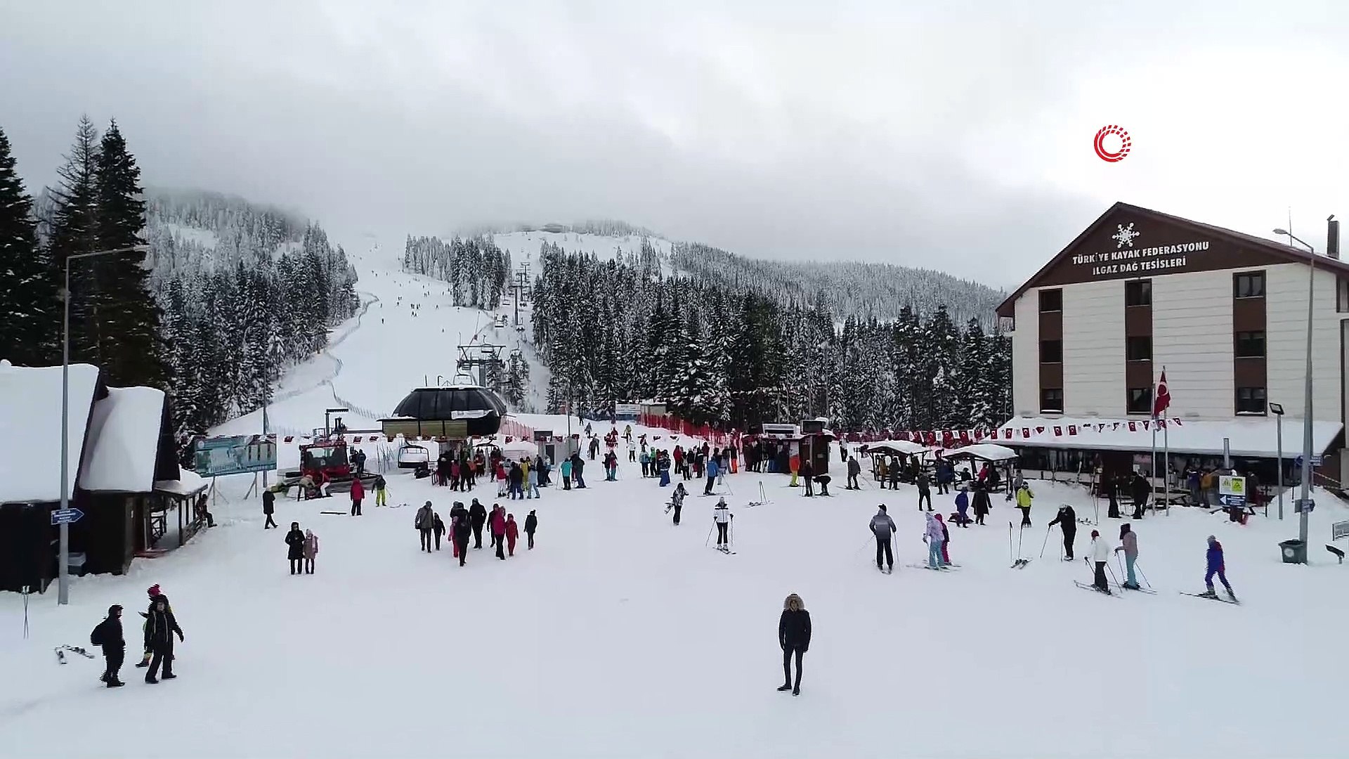En yoğun sezonunu yaşayan Ilgaz Dağı havadan görüntülendi - Dailymotion  Video