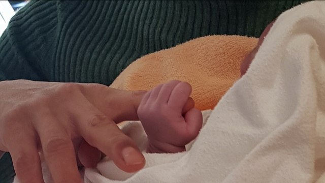 박진영(J.Y. Park) 꽉 잡은 이 손(This small hand) - JYP's present to his new born girl
