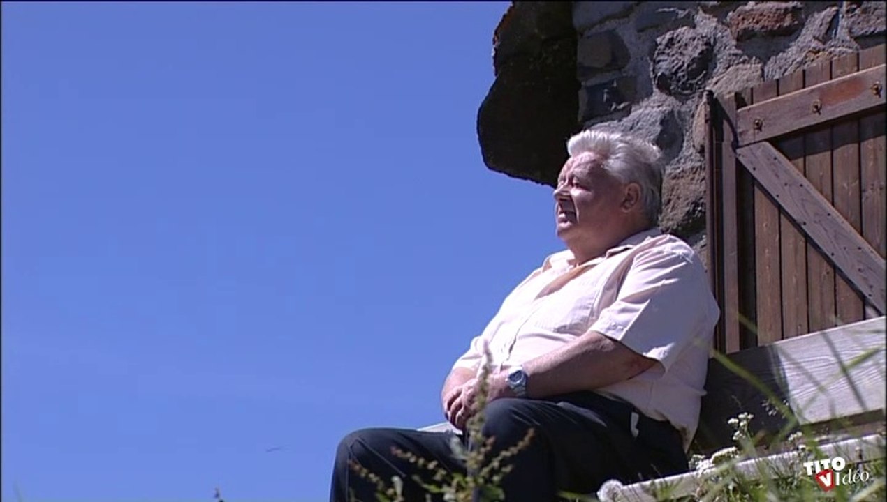 Le Buron d' Antoine   par les Accordéons et Cabrettes de Pailherols