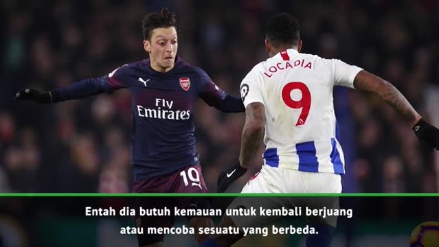 Ozil Harus Berjuang Keras Untuk Bertahan Di Arsenal - Ballack