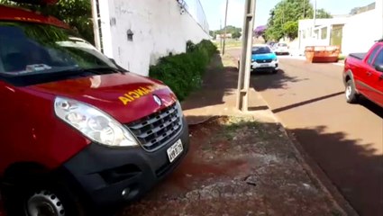 Homem é socorrido ao sofrer queda de plano elevado
