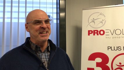 Un chasseur de têtes, c'est quoi?