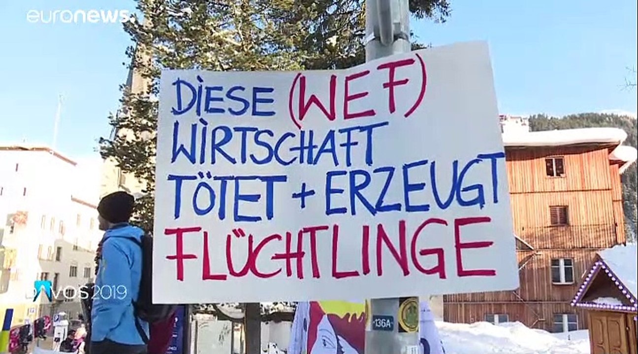 Protest: Weltelite in Davos 'zerstört unseren Planeten'