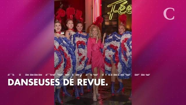 PHOTOS. Céline Dion fait une visite surprise au Moulin Rouge et pousse la chansonnette en coulisses