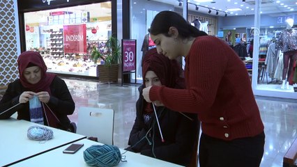 AVM müşterileri köy çocukları için örgü örüyor - MARDİN