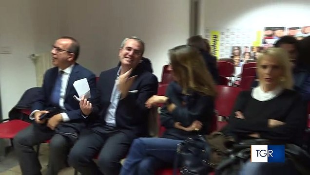 Puglia: il PD si prepara alle primarie ma subisce critiche dai suoi esponenti nazionali