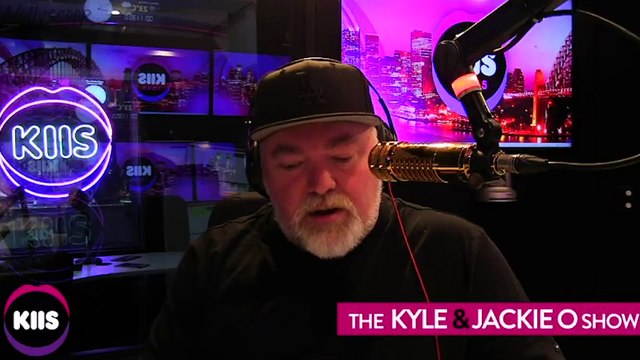 Kris Jenner CLEARS UP Kylie Jenner & Travis Scott Marriage Rumors!