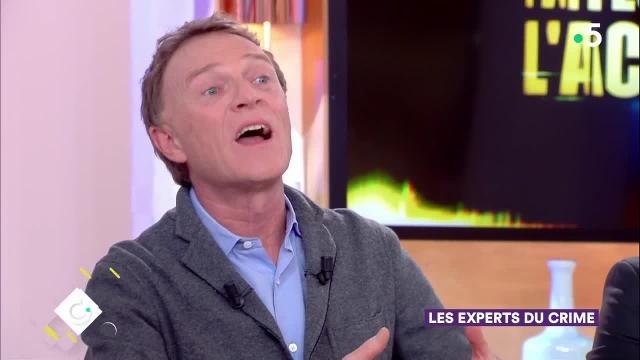 Christophe Hondelatte faites entrer l'accusé