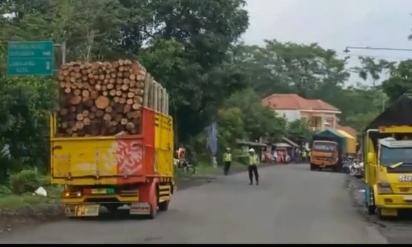 Lakukan “Kapten Oleng”, Pengemudi Truk Ditangkap