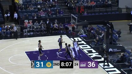 Antonius Cleveland skies for the big oop