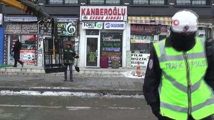 Erzurum’da buz kırma ekibi görev başında