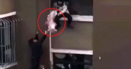 Kahraman Genç, İkinci Kattan Düşen Bebeği Havada Yakaladı