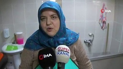 Bir çok kişi korkarken o 32 yıldır bu işi yapıyor