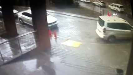 Kemer Devlet Hastanesi'nde Hortum Anları Kamerada