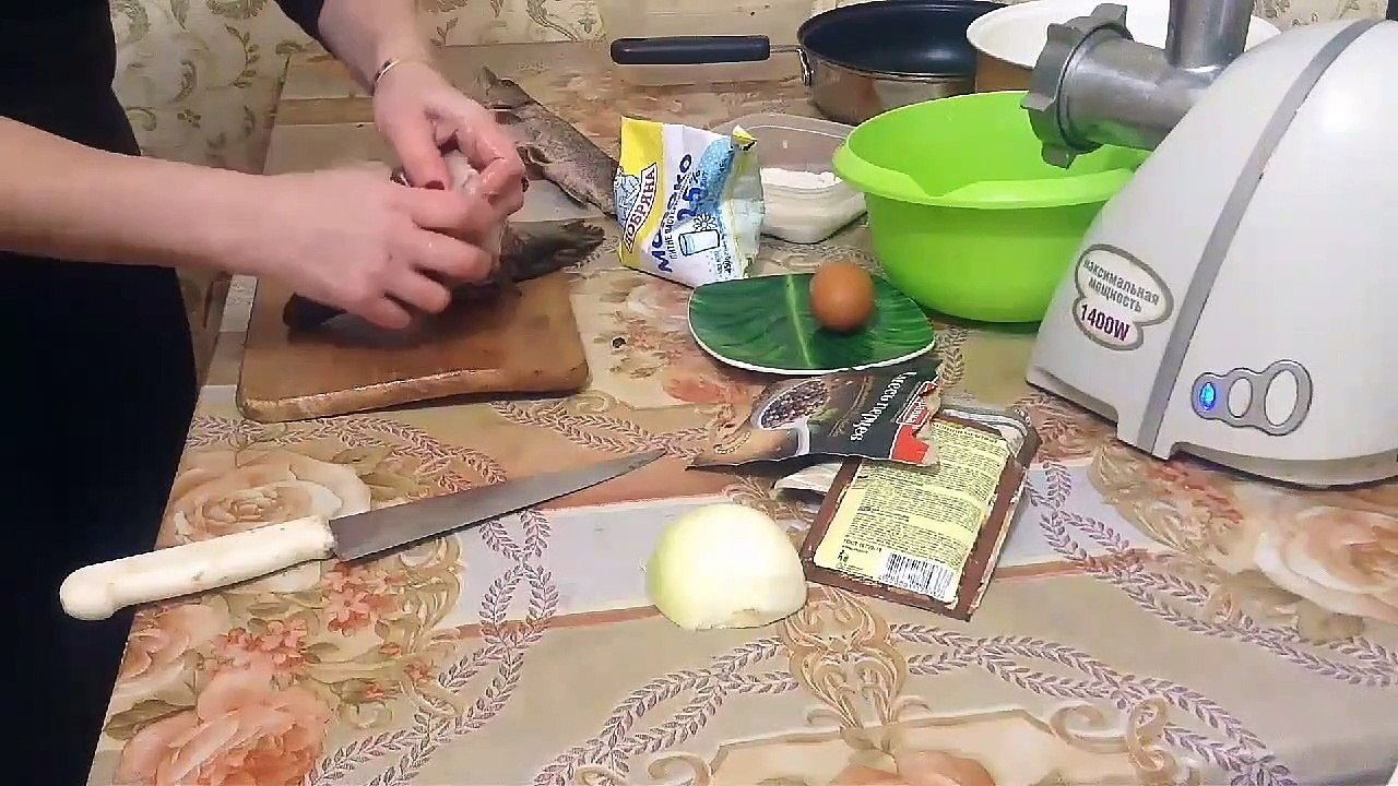 Фаршированная щука для  праздничного стола Как фаршировать щуку целиковую