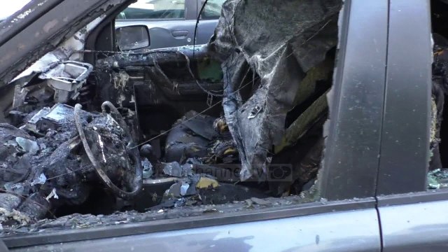 Vlorë, digjen 3 automjete gjatë natës - Top Channel Albania - News - Lajme