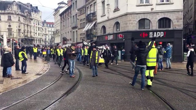 Les Gilets jaunes de Monthieu rejoignent le centre-ville de Saint-Etienne