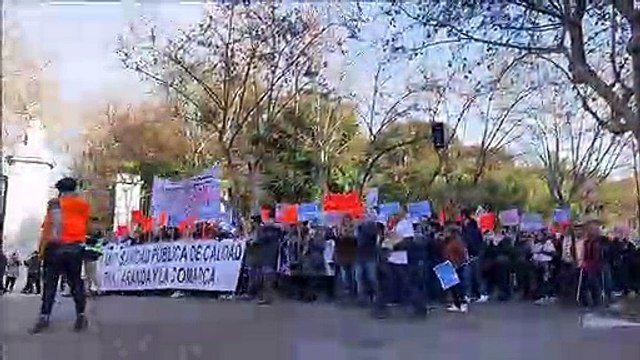 Miles de personas claman por la dignificación de la Sanidad