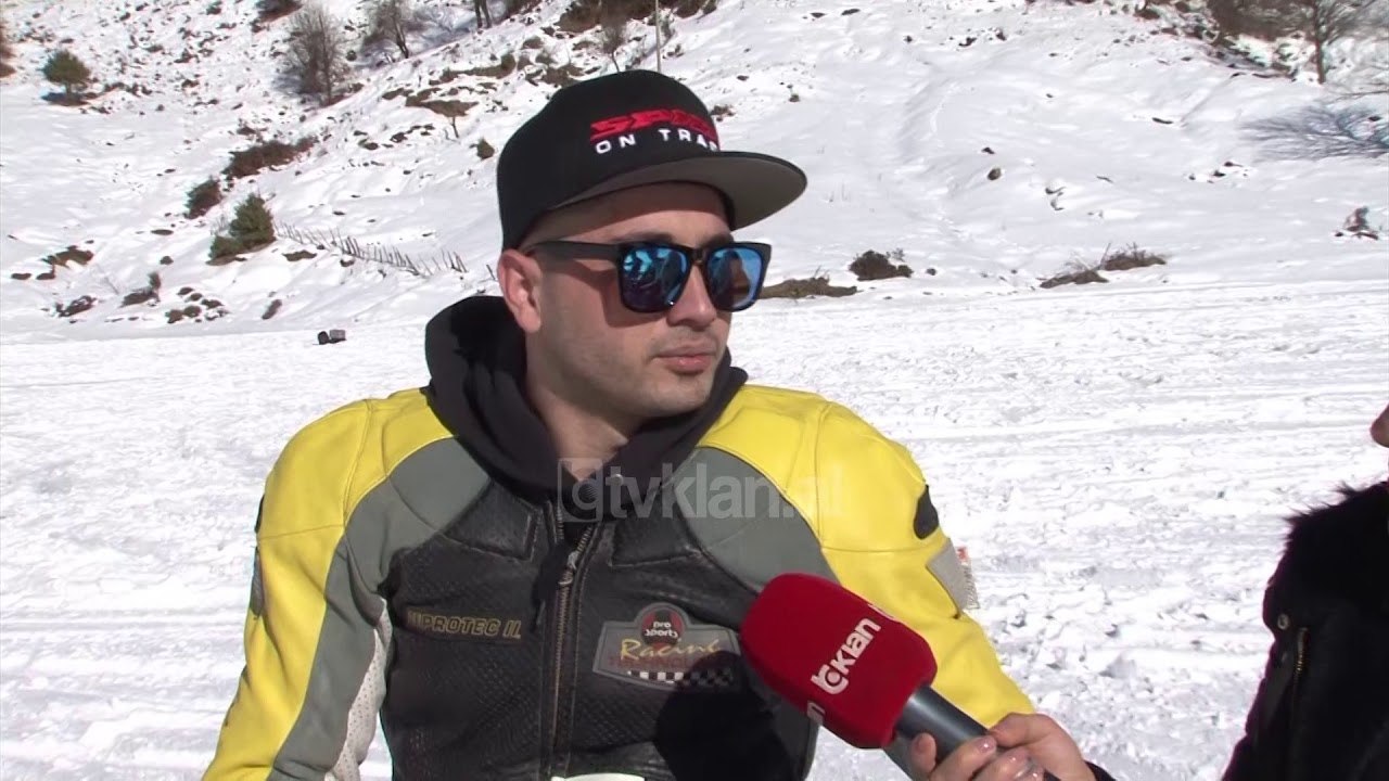 “Tre djemte e akullit”