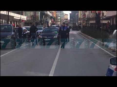 AKSIDENT AUTOMOBILISTIK NE FIER, MAKINA PERPLAS TE MOSHUAREN - News, Lajme - Kanali 7