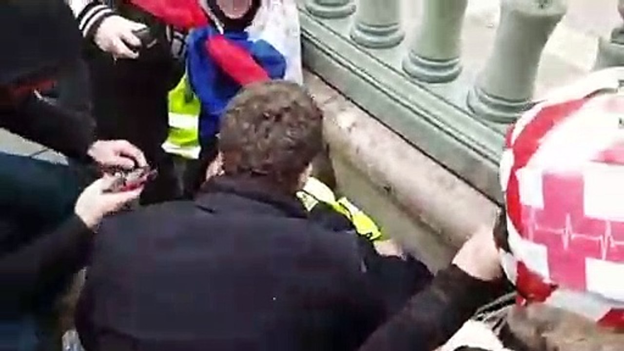 Gilets Jaunes Acte 11 : Jérôme Rodriguez grièvement blessé à un œil par un tir de Flash-ball à Paris
